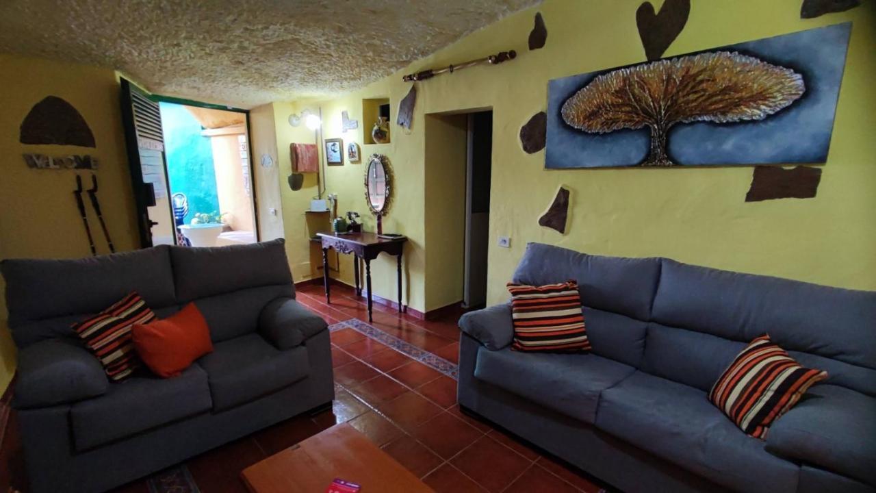 Casa De Abuela Petra Guest House Galdar Ngoại thất bức ảnh